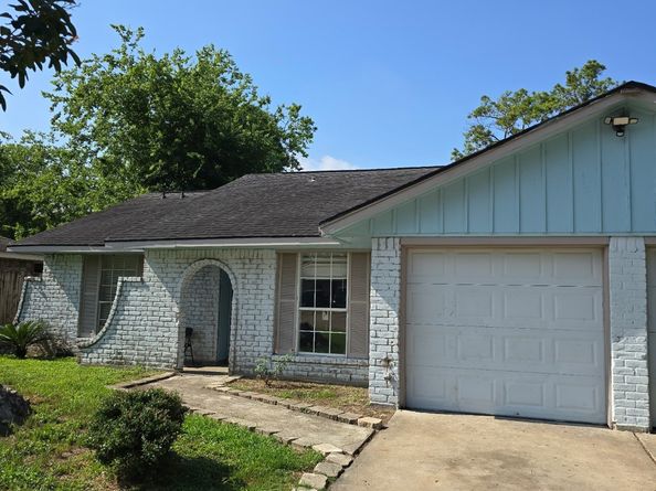 7719 Garsee Drive, Houston TX 77040