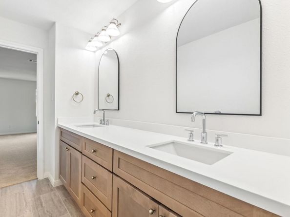 5010 Oak Shadows Drive, Houston TX 77091