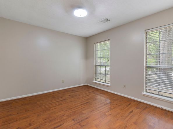 207 N Dreamweaver Circle, The Woodlands TX 77380
