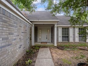 207 N Dreamweaver Circle, The Woodlands TX 77380