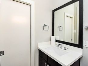 5638 Petty Street B, Houston TX 77007