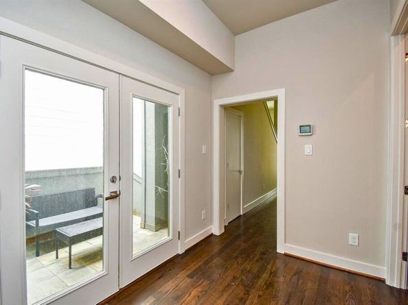 5638 Petty Street B, Houston TX 77007