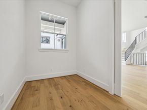 2217 Dennis Street, Houston TX 77004