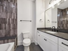 2217 Dennis Street, Houston TX 77004