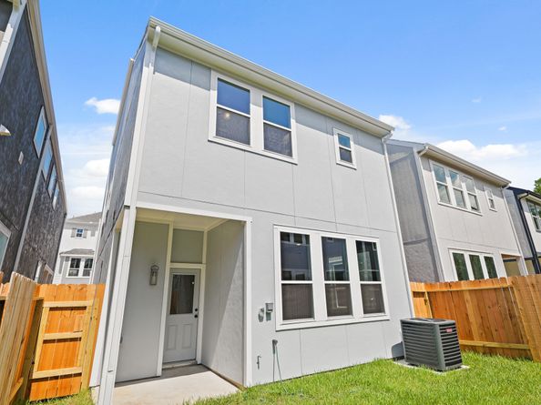 5612 Iris Harvest Drive, Houston TX 77091