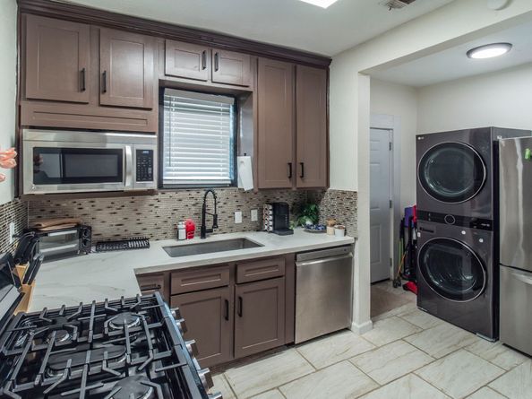 2613 & 2615 Isabella Street, Houston TX 77004