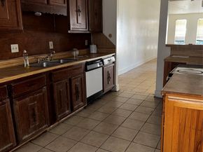 7929 W Airport Boulevard, Houston TX 77071
