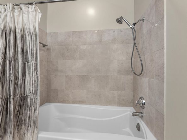 1616 Fountain View Drive 509, Houston TX 77057