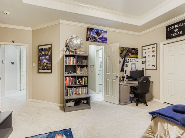 31 Glenleigh Place, The Woodlands TX 77381