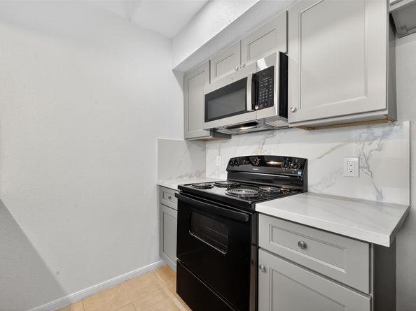2121 El Paseo Street 1900, Houston TX 77054