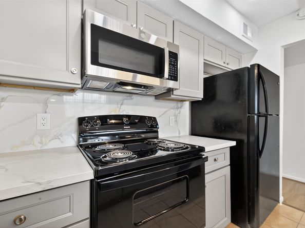 2121 El Paseo Street 1900, Houston TX 77054