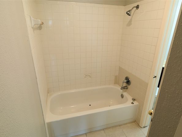 7200 Clarewood Drive 603, Houston TX 77036