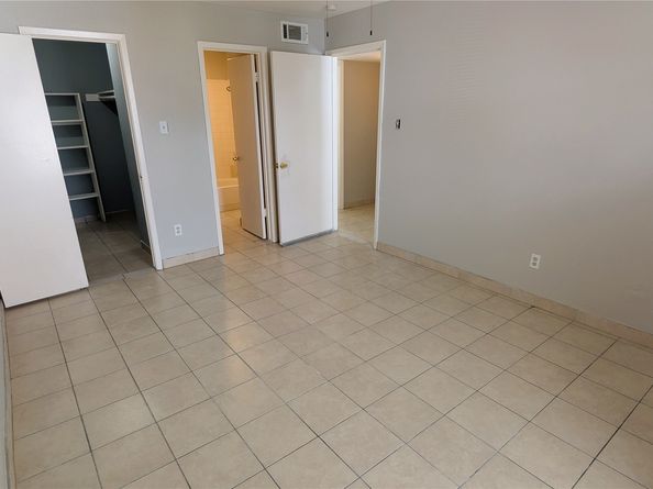 7200 Clarewood Drive 603, Houston TX 77036