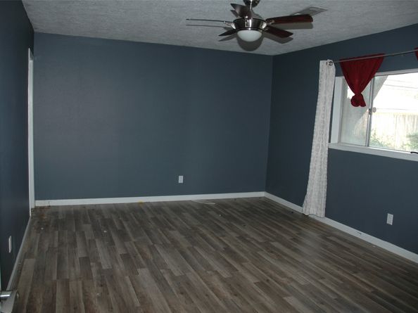 11618 Hillcroft Street, Houston TX 77035