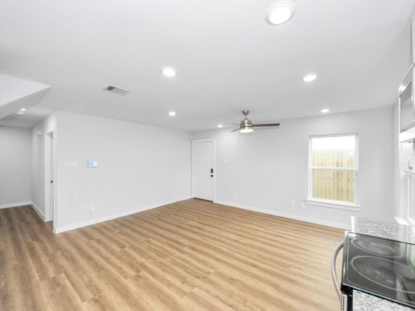 6609 Bacher Street, Houston TX 77028