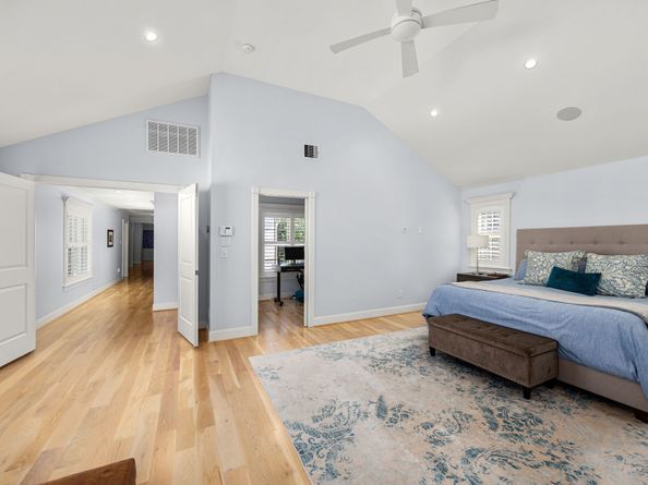 1741 Banks Street, Houston TX 77098