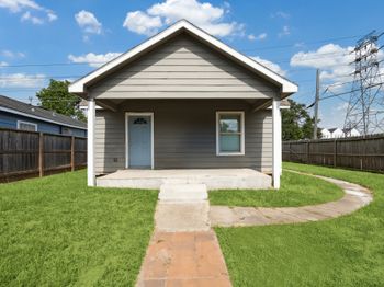 2802 Hardy Street
