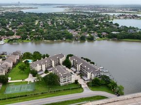 18809 Egret Bay Boulevard 114, Webster TX 77058