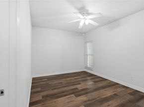 18809 Egret Bay Boulevard 114, Webster TX 77058