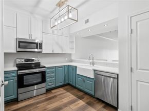18809 Egret Bay Boulevard 114, Webster TX 77058