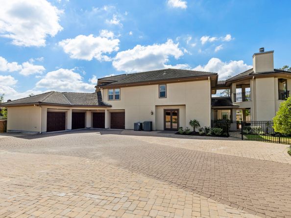 13 Pleasant Shadows Drive, Spring TX 77389