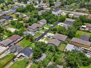302 Connecticut Street, Houston TX 77029