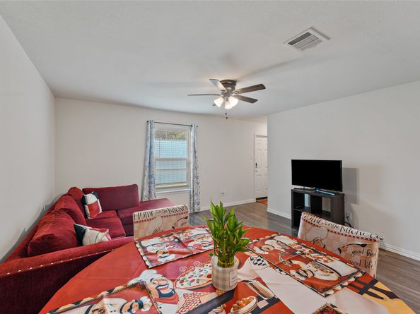 302 Connecticut Street, Houston TX 77029