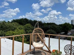 429 Hawthorne Street, Houston TX 77006