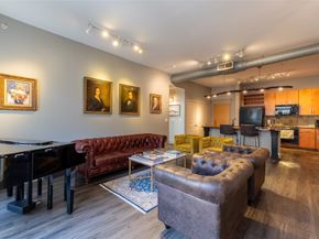 1901 Post Oak Boulevard 3607, Houston TX 77056