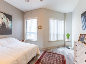 1901 Post Oak Boulevard 3607, Houston TX 77056