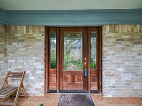 519 E Hillary Circle, Sugar Land TX 77498