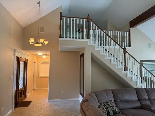 519 E Hillary Circle, Sugar Land TX 77498