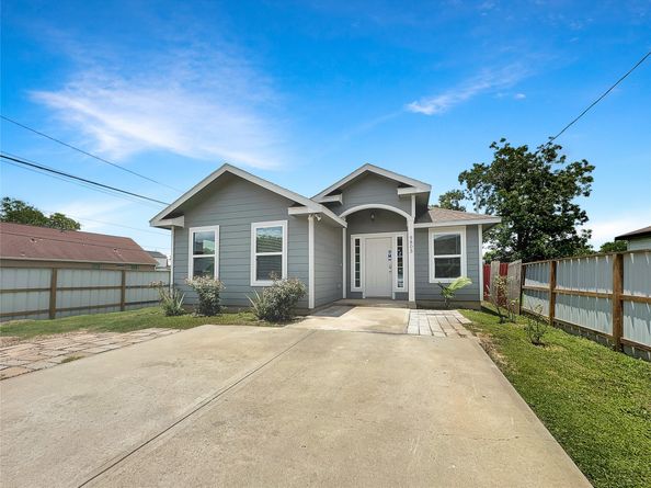 9803 Mimbrough Street, Houston TX 77029