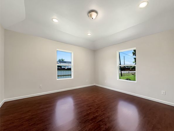9803 Mimbrough Street, Houston TX 77029