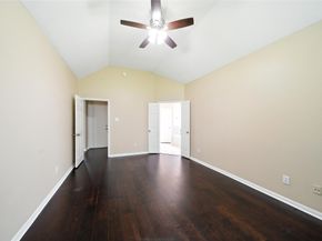 2715 Beacon Bay Circle, Friendswood TX 77546