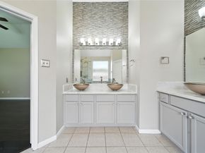 2715 Beacon Bay Circle, Friendswood TX 77546