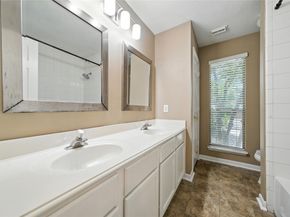 2715 Beacon Bay Circle, Friendswood TX 77546