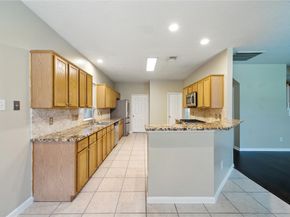 2715 Beacon Bay Circle, Friendswood TX 77546