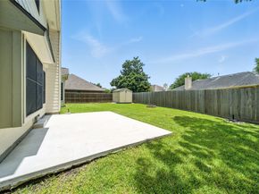 2715 Beacon Bay Circle, Friendswood TX 77546