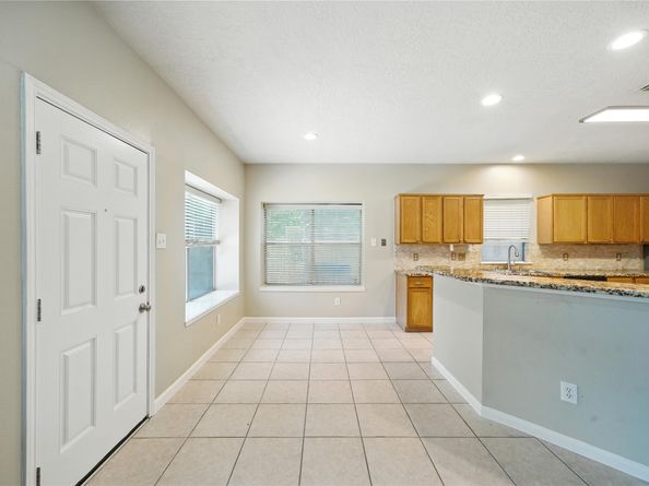 2715 Beacon Bay Circle, Friendswood TX 77546