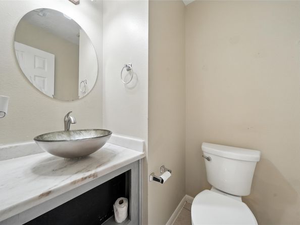 2715 Beacon Bay Circle, Friendswood TX 77546