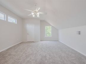 30 Paddington Way, Conroe TX 77384