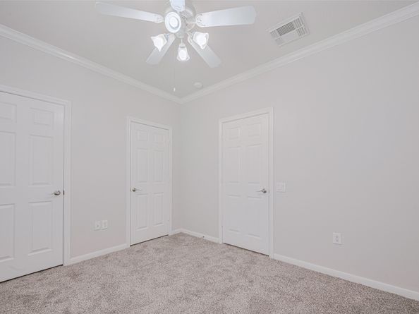 30 Paddington Way, Conroe TX 77384