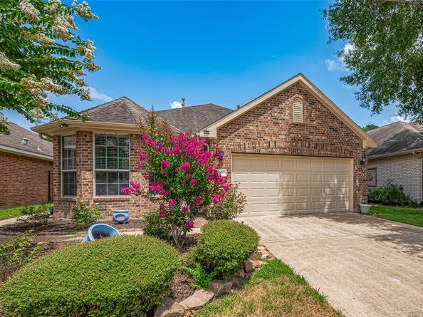 30 Paddington Way, Conroe TX 77384