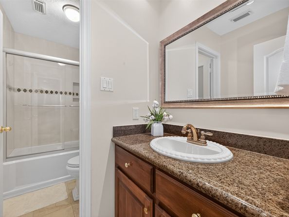 7014 Adobe Oaks Court, Sugar Land TX 77479