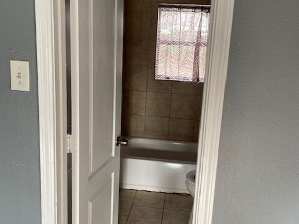 7338 Guadalcanal Road, Houston TX 77033