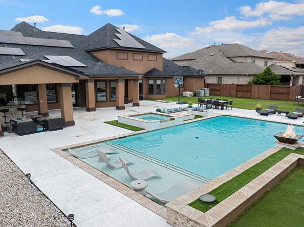 18611 N Frio River Circle, Cypress TX 77433