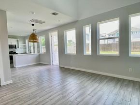 4923 Higgins Street, Houston TX 77033