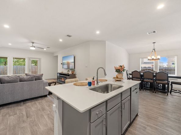 12902 Wempe Way, Houston TX 77047