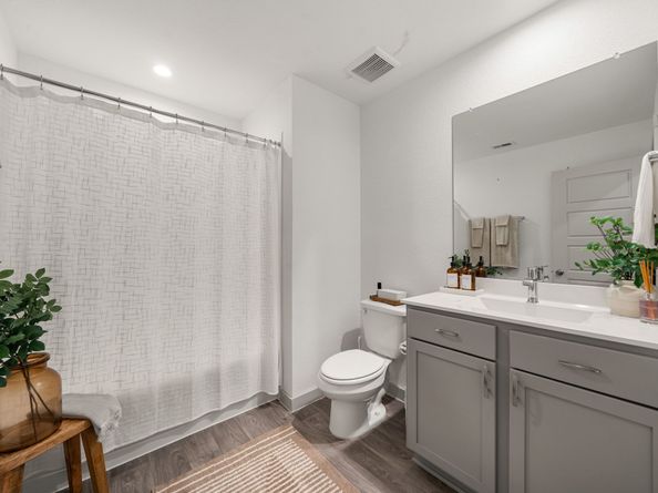 12902 Wempe Way, Houston TX 77047